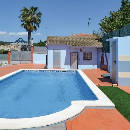 Three-bedroom Holiday In Lloret de Mar
