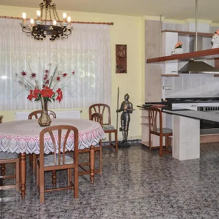 Hébergement de vacances Three-bedroom Holiday In *