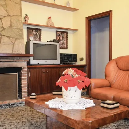 بيت للعطل Three-bedroom Holiday In يوريت دي مار